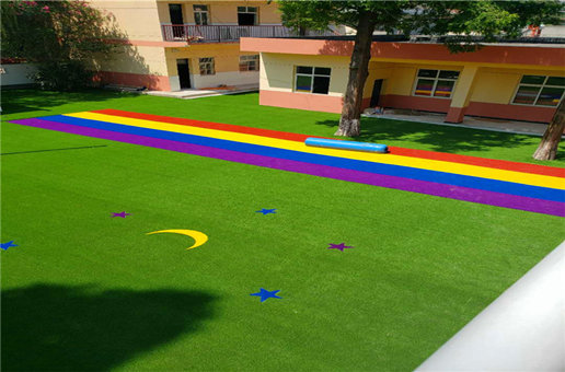 Advantages of Artificial Grass for Kindergarten